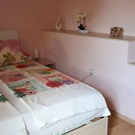 Elmina By The Sea Park Apartment *
